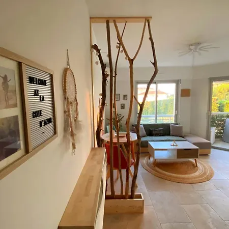 Sleeps 2 Juan-les-Pins