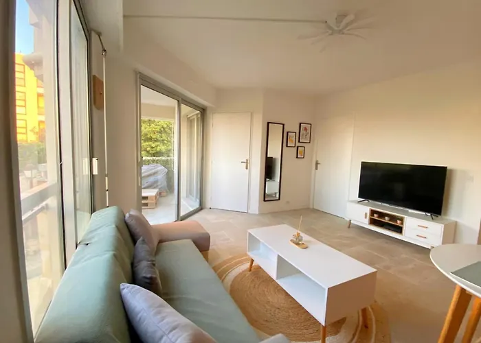 Daire Sleeps 2 Juan-les-Pins